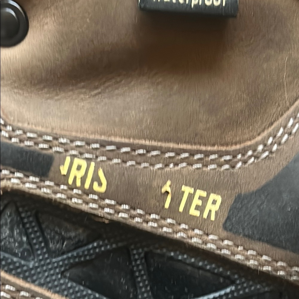 Women’s Brown Hiking Boots - Picture 8 of 15